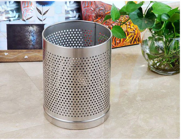 Thùng rác nhựa hay thùng rác inox