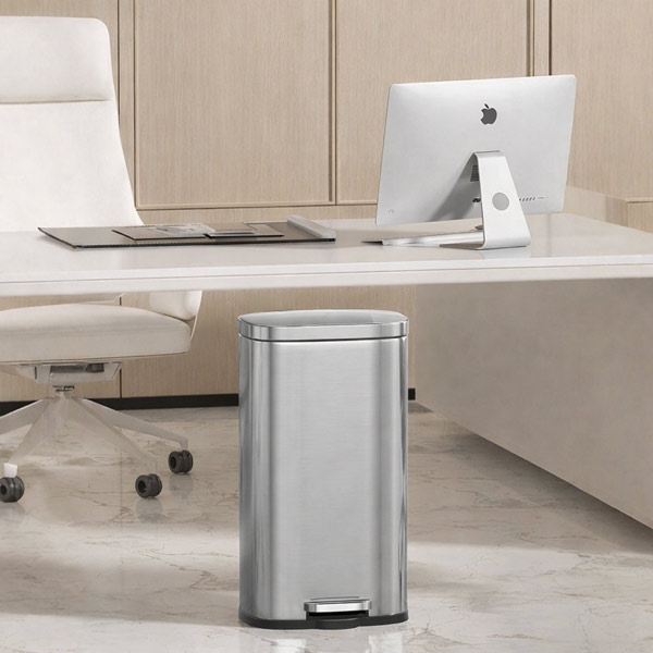 Thùng rác nhựa hay thùng rác inox